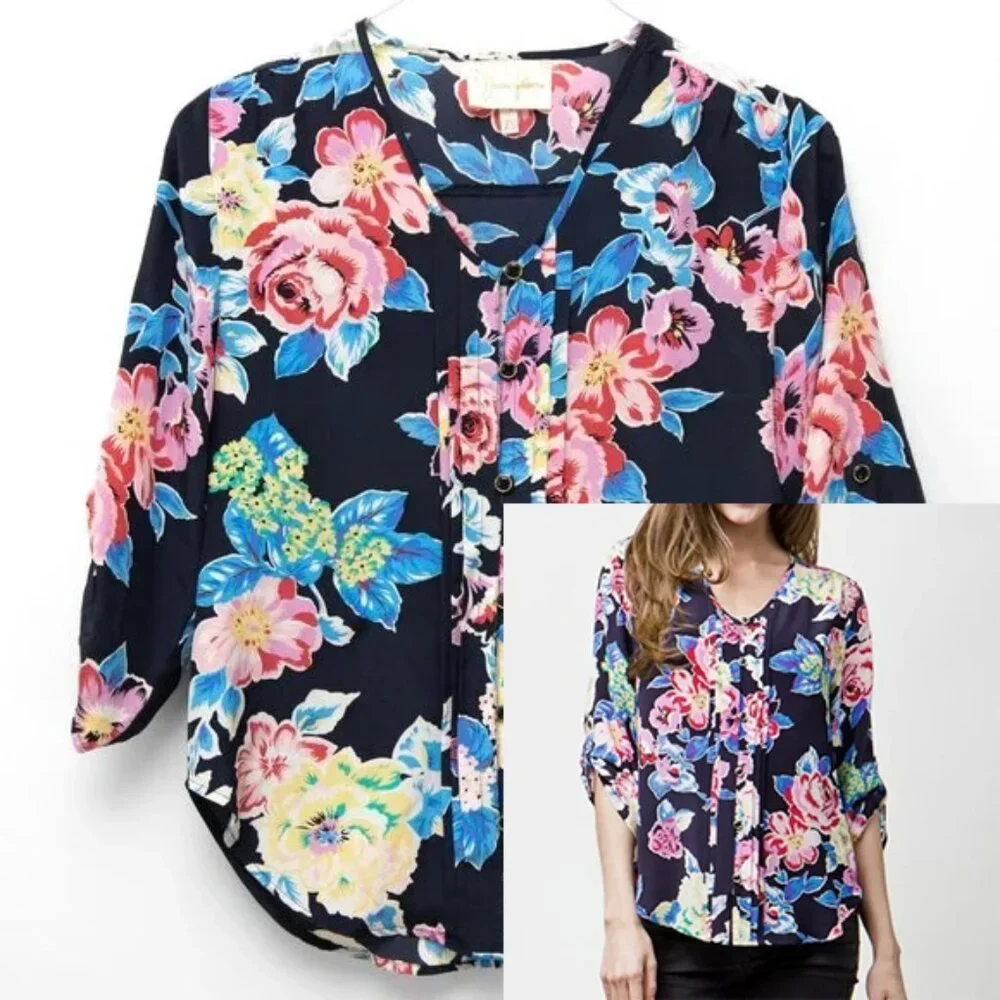 Yumi Kim Lizzie Blouse 100% Silk Shirt Floral Print Button Front Blue Pink XS